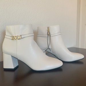 Liz Claiborne Womens Monte Stacked Heel Booties